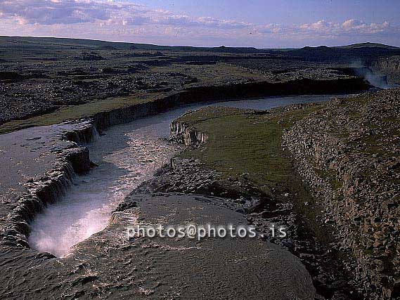 hs019036-01.jpg
Selfoss, Jökulsá á Fjöllum