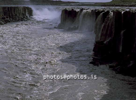 hs016256-01.jpg
Selfoss, Jökulsárgljúfur, Jökulsá á Fjöllum, national park