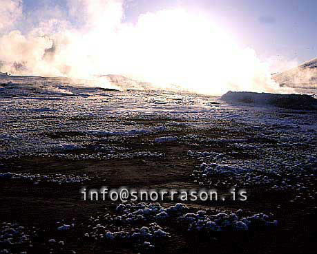 hs012182-01.jpg
Hverarönd í Mývatnssveit
subterranean heat in Hverarönd, Mývatn