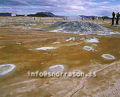 hs010459-01.jpg
Hverarönd í Mývatnssveit
Subterranean heat area in Hverarönd, Mývatn