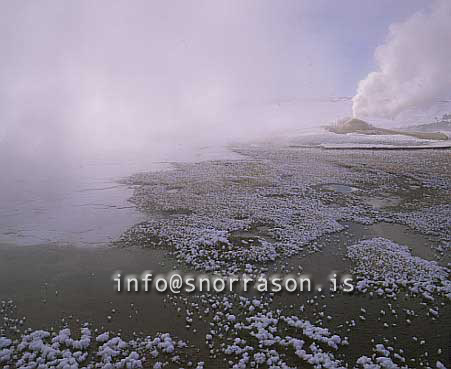 hs009410-01.jpg
Öskurhólshver á Hveravöllum
The hotspring Öskurhólshver in Hveravellir, north highlands