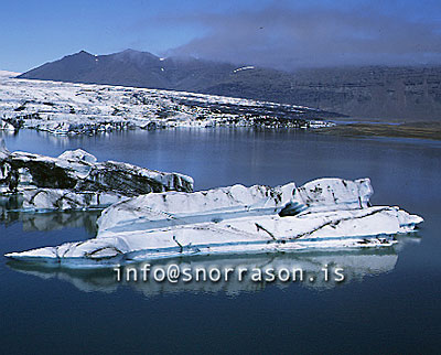 hs000930-01.jpg
ísaki á Jökulsárlóni ( loftmynd)