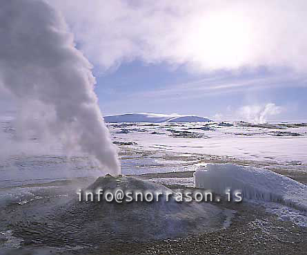 hs009341-01.jpg
Öskurhólshver á Hveravöllum
The hotspring Öskurhólshver in Hveravellir, north highlands