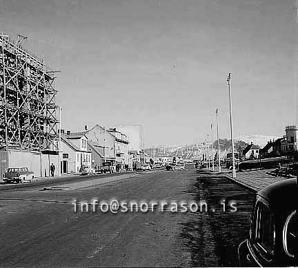 ss02288-01.jpg
Lækjargata 1961