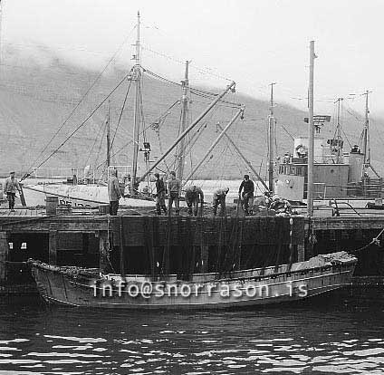 ss02512-01.jpg
Í Neskaupstað 1959