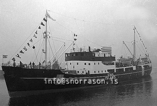 ss01897-01.jpg
Esja, kemur í fyrsta sinn til Rvk. 1939