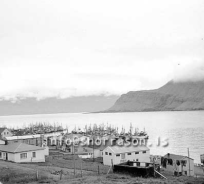 ss01938-01.jpg
Síldarbátar í Neskaupstað 1959