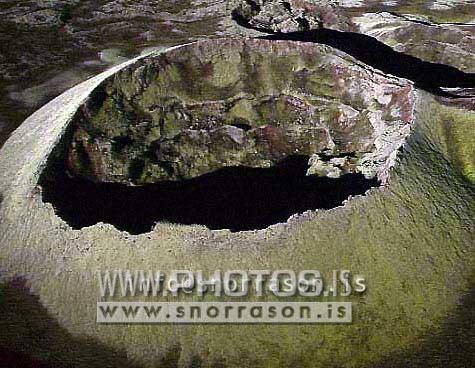 hs013993-01.jpg
loftmynd af Lakagígum, aerial view of Lakagígar, south
Iceland, vesturskaftafellssýsla, gígur, crater