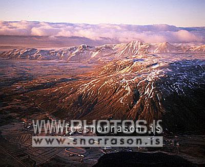 hs009495-01.jpg
Lyngdalsheiði, Árnessýsla, Laugarvatn í desember
december light in Laugarvatn, s - Iceland