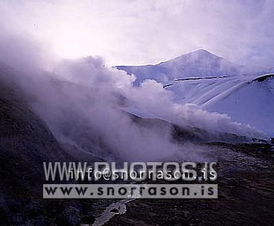 hs009360-01.jpg
Hveragil í Kerlingafjöllum
hot spring steam in Kerlingafjöll mountains