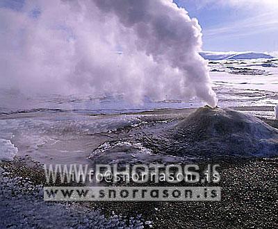 hs009342-01.jpg
hot spring at Hveravellir, central Highland