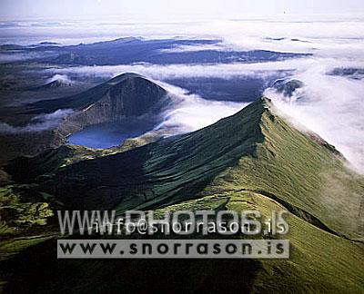 hs008481-01.jpg
gígur í Landmannalaugum
aerial view of a crater near Landmannalaugar