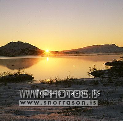 hs007211-01.jpg
Þingvallavatn
sunset at lake Thingvallavatn