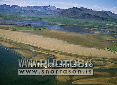 hs006090-01.jpg
Snæfellsnes
yellow sands of the beach in Snaefelllnes, w - Iceland