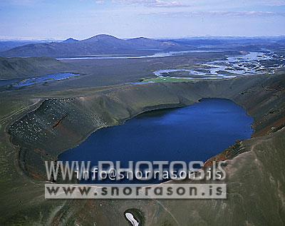 hs006053-01.jpg
Ljótipollur
aerial view of Ljótipollur crater, s - highland