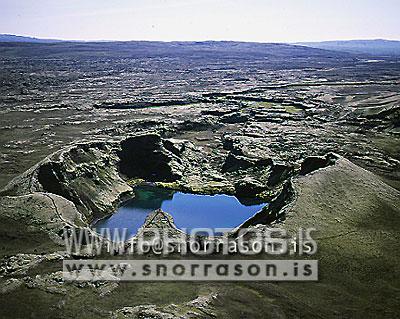 hs005797-01.jpg
Lakagígar, Tjarnargígur
aerial view of Lakagígar craters, s - highland