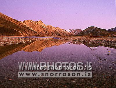 hs000732-01.jpg
Barmur, Landmannalaugum
Landmannalaugar, Mt. Barmur S - highland