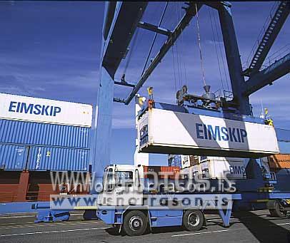 hs007871-01.jpg
löndun, harbor, landing of cargo
Eimskip