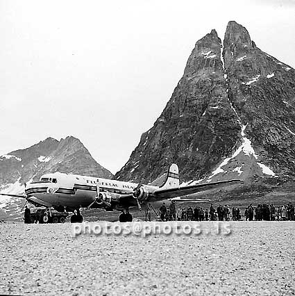 ss07393.jpg
Sólfaxi á flugbrautinni í Ikateq 1958