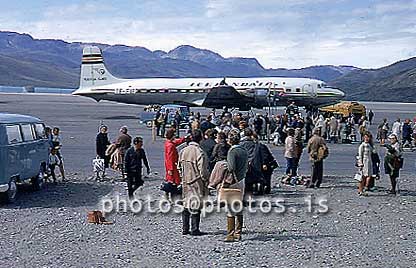 ss07502.jpg
DC-6 B vél FÍ í Narsarssuaq 1969