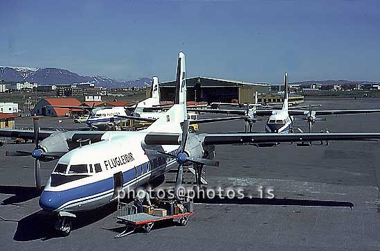 ss07607.jpg
Fokker F 27 FÍ. í Reykjavík. 1980