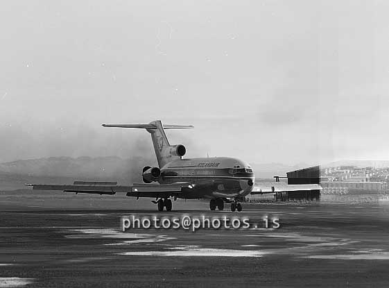 ss07669.jpg
B 727 þota Flugfélagsins lendir í Rvík 1974