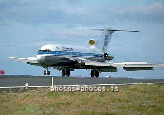 ss07710.jpg
B 727 - 200 í Keflavík 1980
