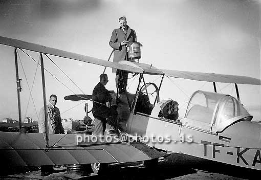 ss07097.jpg
Tiger Moth kennsluvél Svifflugfélagsins, 1946