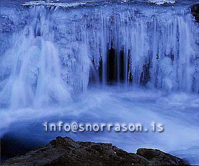 hs012119-01.jpg
frosið vatn, frosinn lækur, frosen water, frosen stream