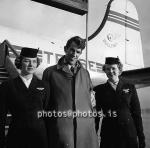 ss07347-01.jpg
Sir Edmund Hillary ásamt flugfr. FÍ í Reykjavík um 1956