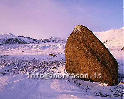 hs004210-01.jpg
Skaftafellsjökull
from Skaftafell, national park, southeast Iceland