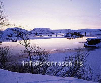 hs003914-01.jpg
Mývatn
winter at Mývatn
