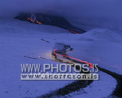 hs007405-01.jpg Hekla, erupting in 2000