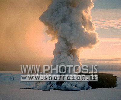 hs004382-01.jpg Grímsvötn,  erupting 1998