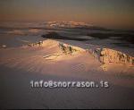 hs004034-01.jpg
Geirvörtur í Vatnajökli, Öræfajökull í baksýn