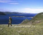 hs010826-01.jpg
ferðamenn á gangi við Fögrufjöll við Langasjó
Hikers near lake Langisjór