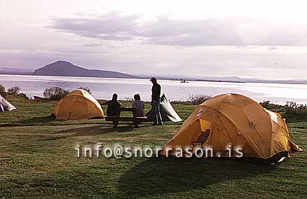 hs010581-01.jpg
camping at Mývatn