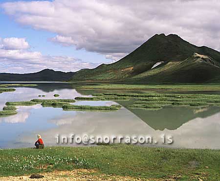 hs009494-01.jpg
frá Kýlingum, fjallabak syðra
from Kýlingar in south highland