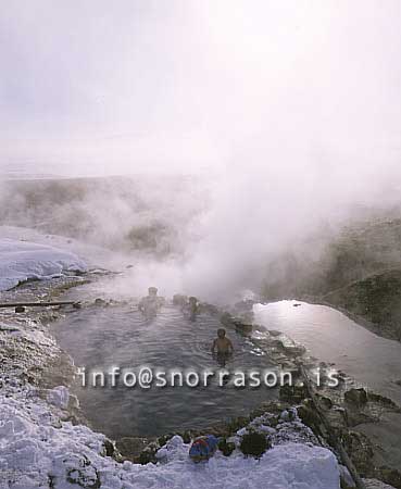 hs009400-01.jpg
laugin á Hveravöllum
hot pool in Hveravellir, north highland