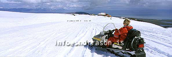 hs006927-01.jpg
Á Skálafellsjökli
Skálafellsjokull glacier, Vatnajökull