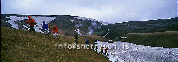 hs013682-01.jpg
gönguhópur, Laugarvegurinn, 
hikers walking " Laugarvegurinn "