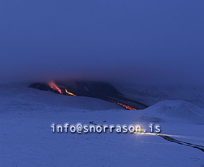 hs007404-01.jpg
Heklugos 2000, Hekla eruption 2000, 
jeep and lava