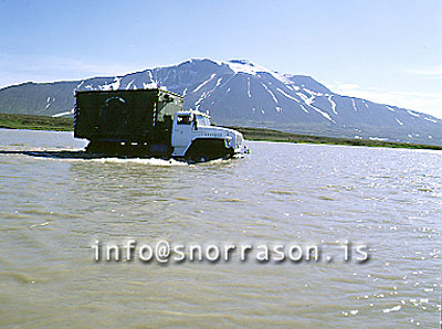 hs005873-01.jpg
Ekið yfir Jökulsá á Fljótsdal